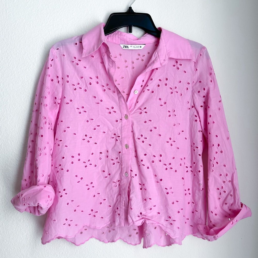 ZARA Pink Eyelet peplum button down
